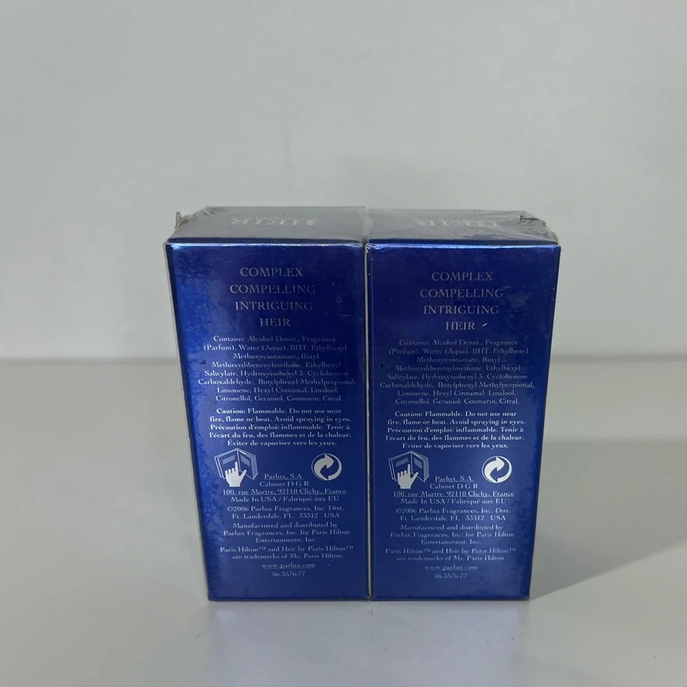 Paris Hilton Heir EDT Cologne Spray 1.0 OZ 2PC Bundle Set